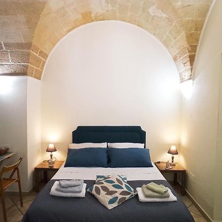 Palazzo Saraceno Apartment-Taras Taranto Eksteriør bilde