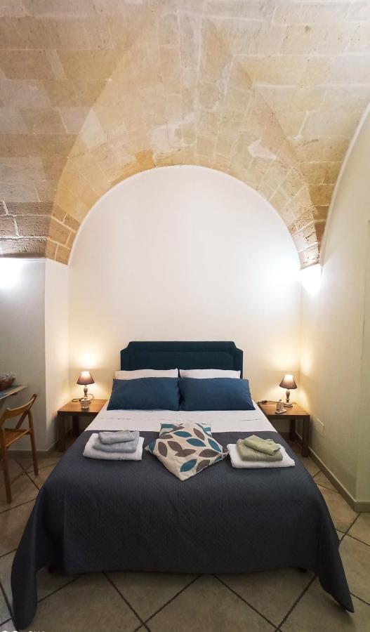 Palazzo Saraceno Apartment-Taras Taranto Eksteriør bilde